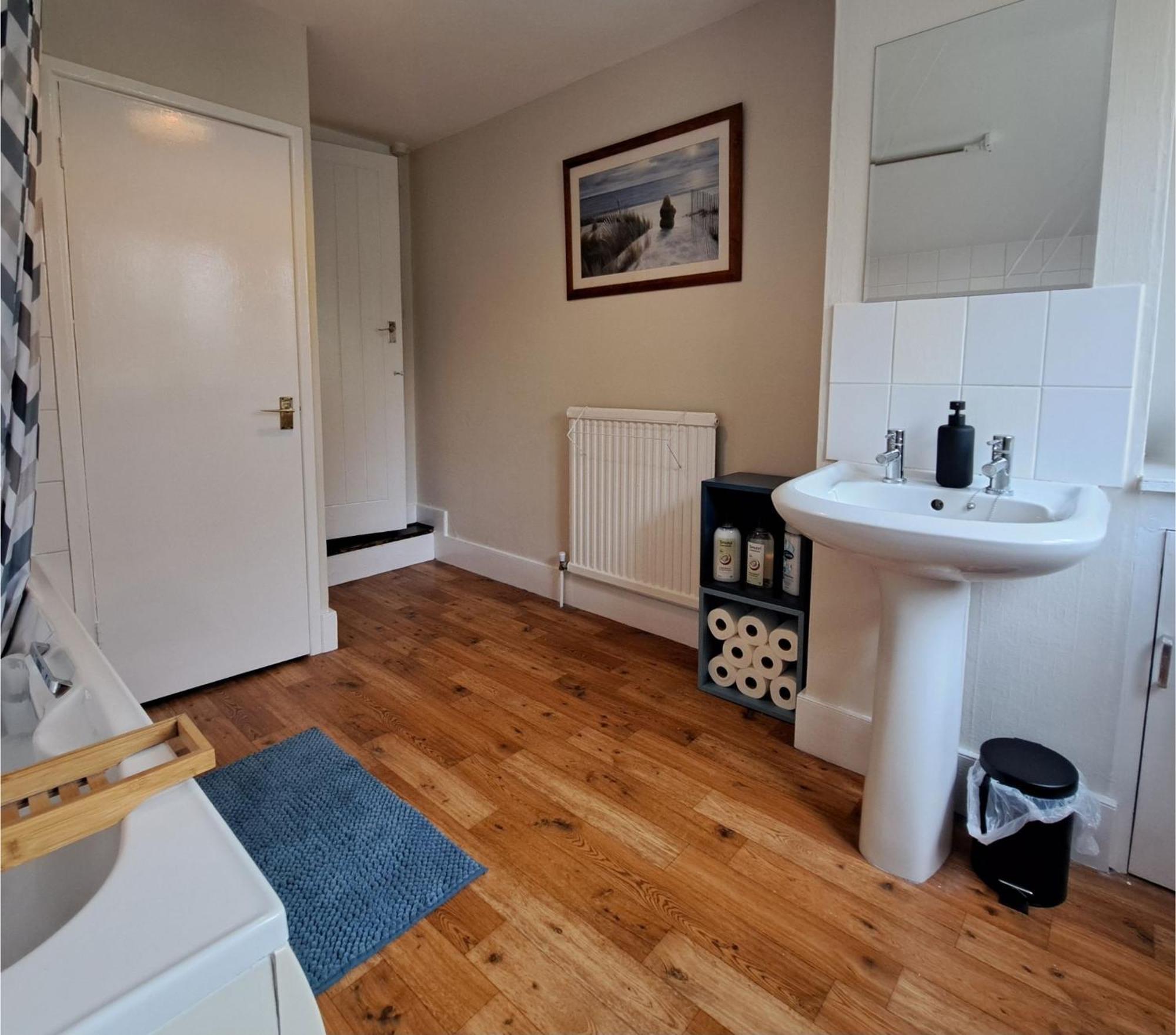 Generous 3 Bed In The Heart Of The Village Huntingdon Luaran gambar