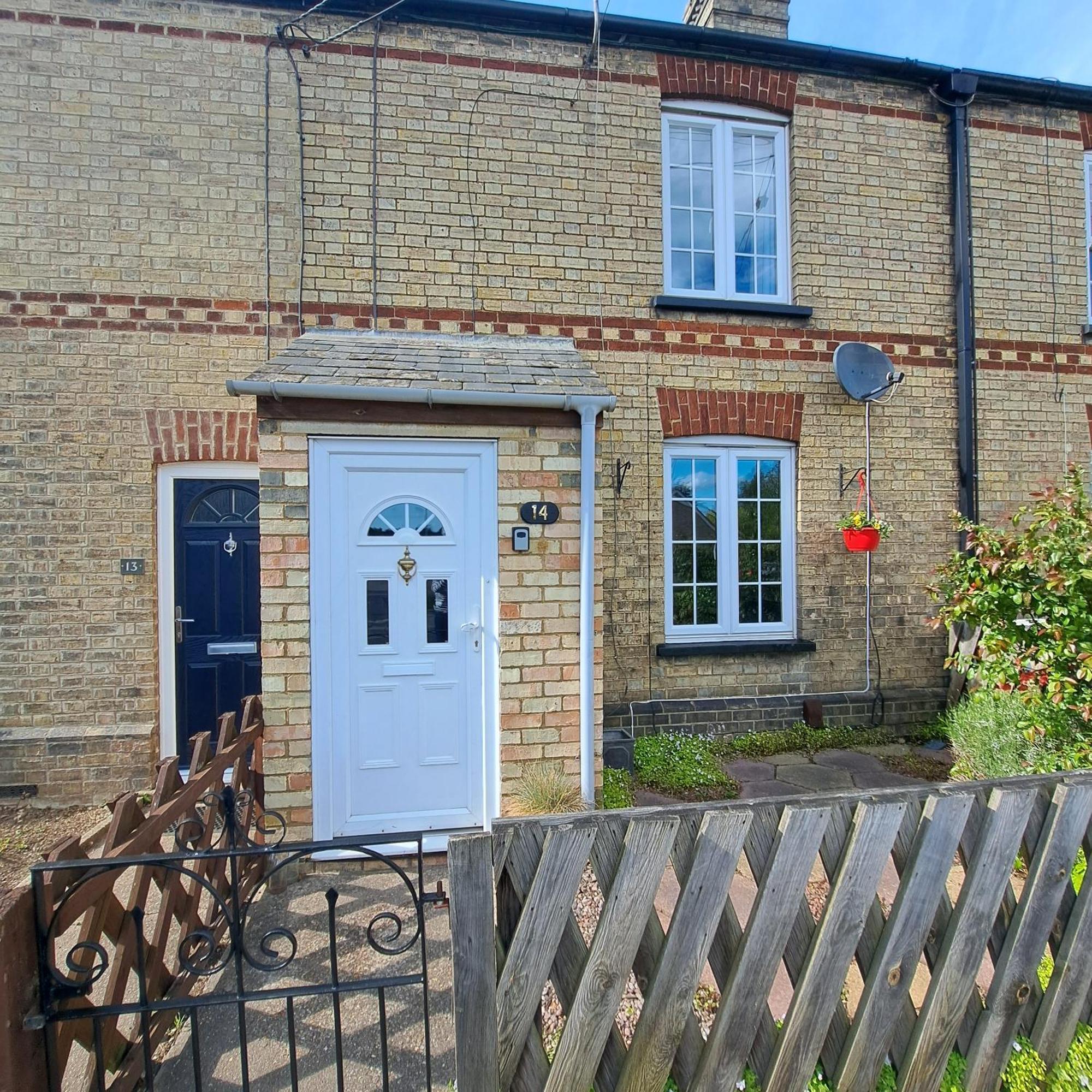 Generous 3 Bed In The Heart Of The Village Huntingdon Luaran gambar