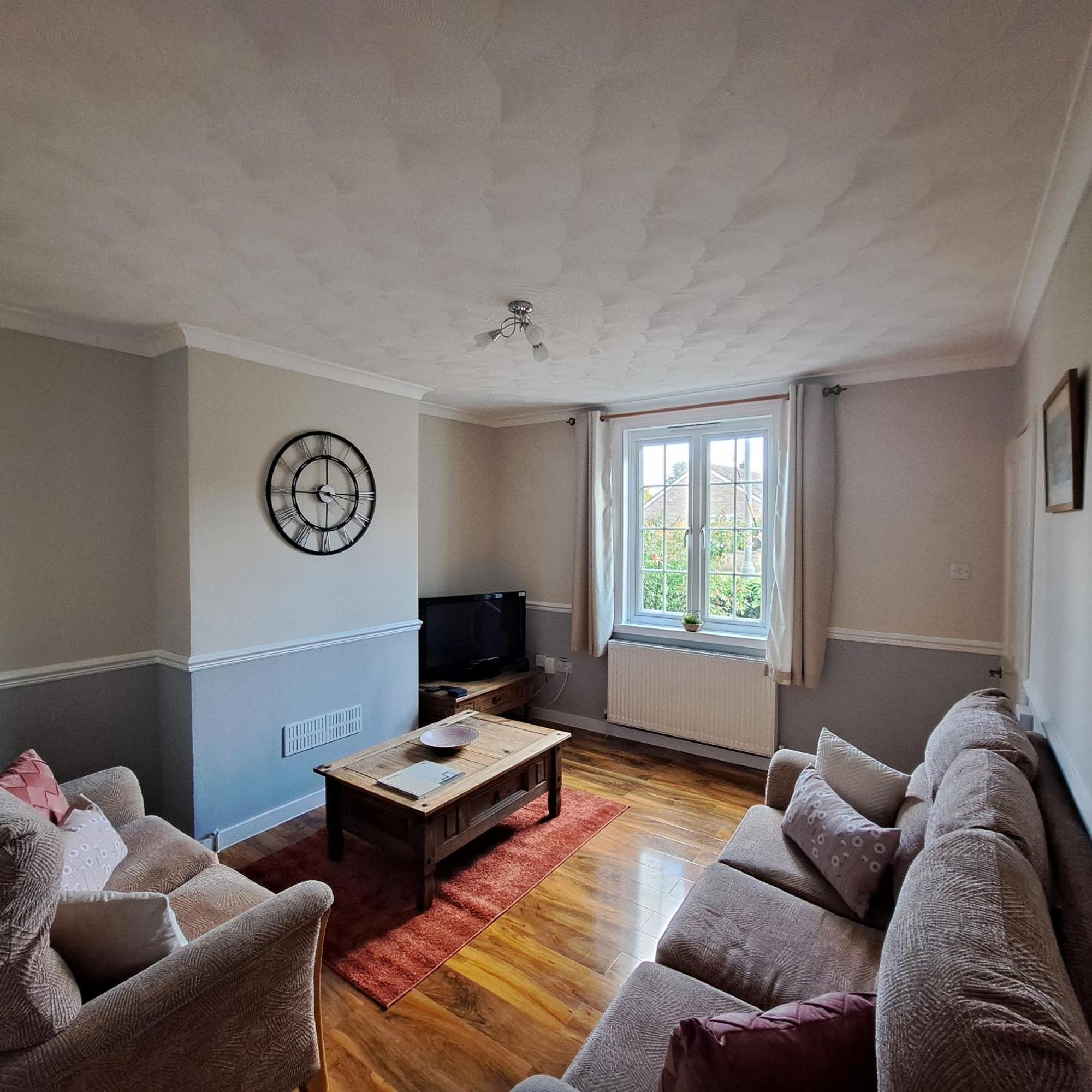 Generous 3 Bed In The Heart Of The Village Huntingdon Luaran gambar